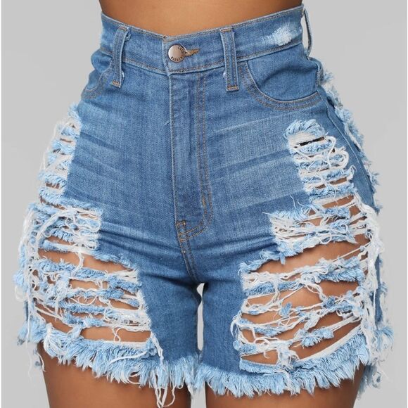 NWT Yes now super distressed denim shorts size 11 - Picture 1 of 4